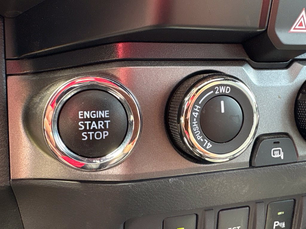 Used 2021 Toyota Tacoma TRD Off-Road w/ TRD Premium Off Road Package AWD/4WD image 13