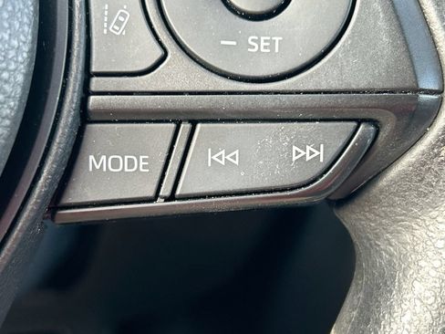 Used 2024 Toyota RAV4 XLE w/ Convenience Package AWD/4WD image 17