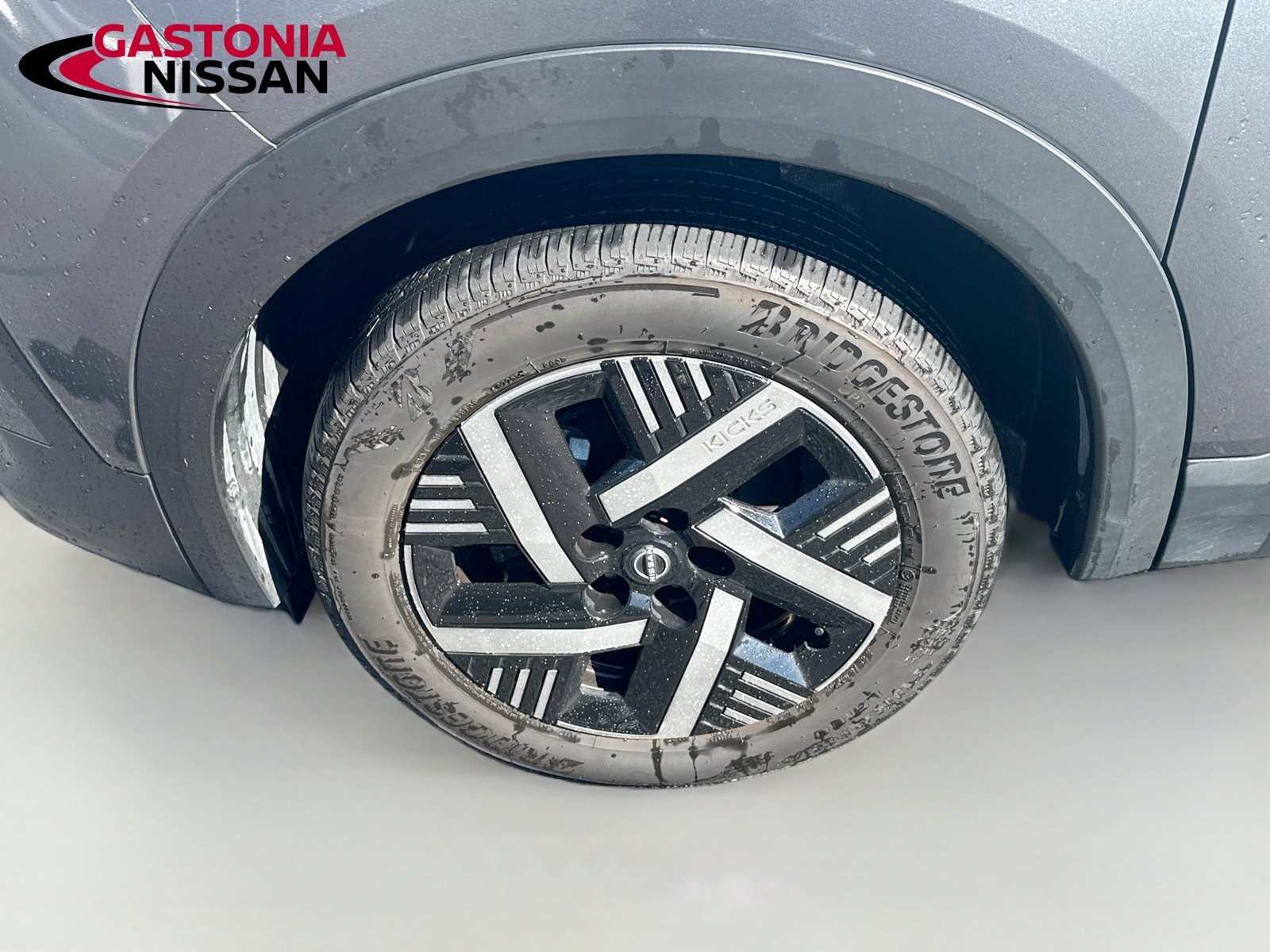 Used 2025 Nissan Kicks SV FWD image 38