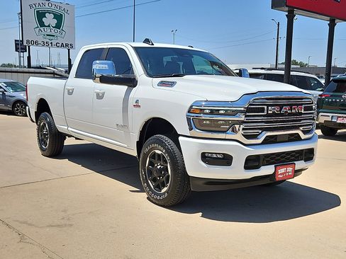 Used 2026 RAM 2500 Laramie AWD/4WD image 4