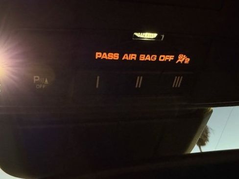 Used 2015 Porsche 911 Carrera image 21