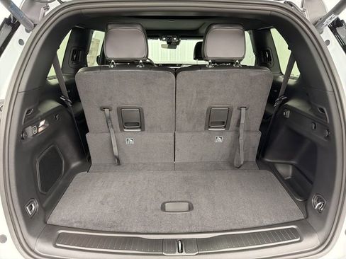 New 2026 Jeep Grand Cherokee L Limited RWD image 8
