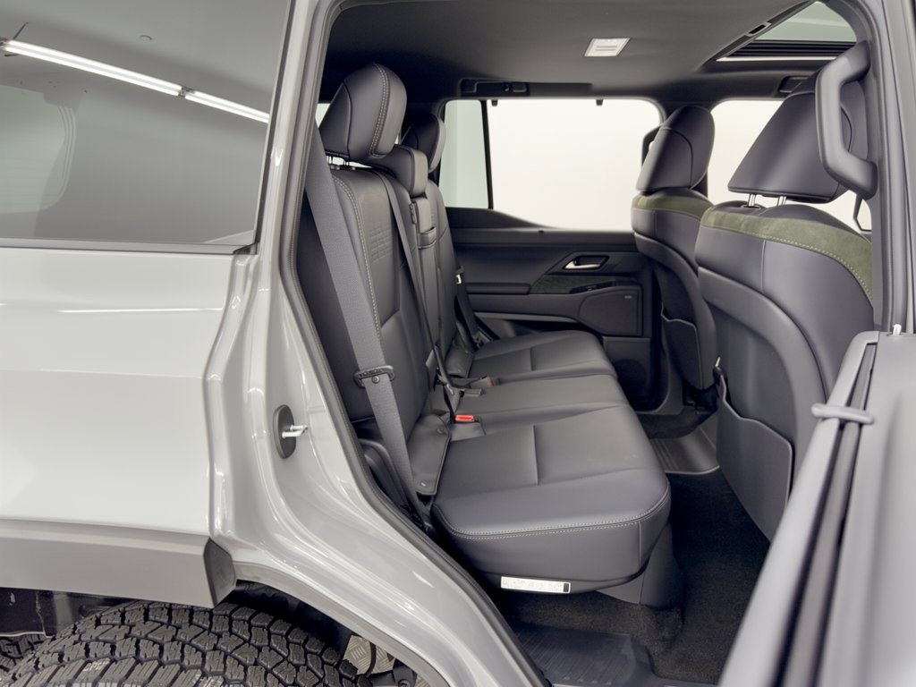 Certified 2025 Lexus GX 550 AWD/4WD image 30