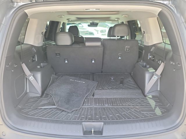Used 2024 Hyundai Santa Fe Limited FWD image 9