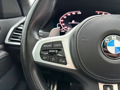 Used 2022 BMW X7 xDrive40i w/ M Sport Package AWD/4WD image 27