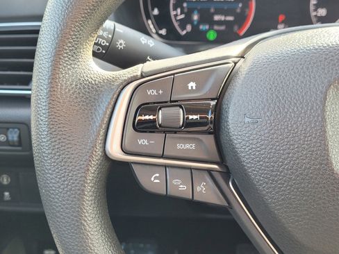 Used 2018 Honda Accord LX image 19