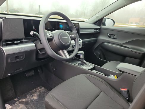 New 2026 Hyundai Kona SE image 19