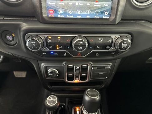 Used 2023 Jeep Wrangler Unlimited Sahara w/ Cold Weather Group image 23