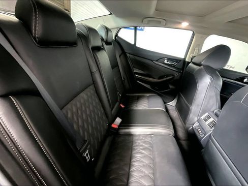 Used 2023 Nissan Maxima Platinum w/ Sport Mat Group FWD image 22