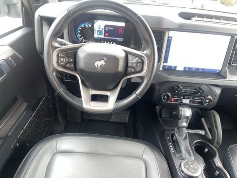 Used 2024 Ford Bronco Everglades image 28