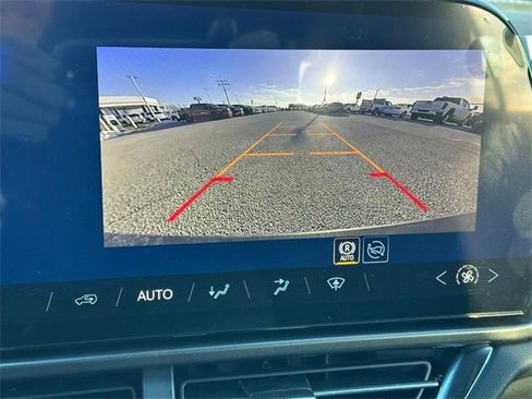 New 2026 Chevrolet Equinox EV LT image 13