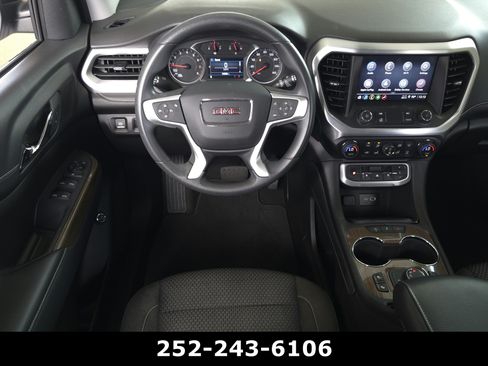 Used 2023 GMC Acadia SLE w/ Driver Convenience Package FWD image 12