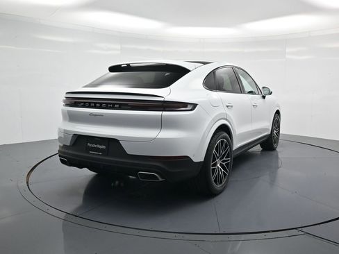 Certified 2026 Porsche Cayenne Coupe AWD/4WD image 30