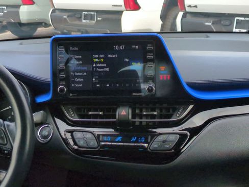 Certified 2020 Toyota C-HR XLE FWD image 17