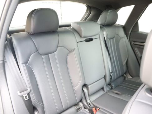 Used 2023 Audi SQ5 Premium Plus image 54