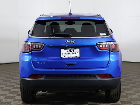 Used 2023 Jeep Compass Sport AWD/4WD image 9