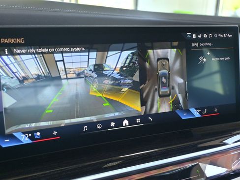 New 2026 BMW 750e xDrive w/ Executive Package image 23