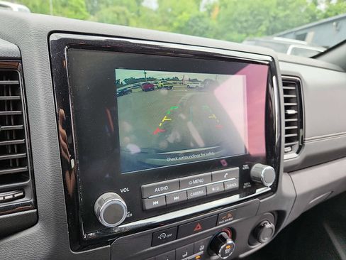 Used 2023 Nissan Frontier SV w/ Midnight Edition Package AWD/4WD image 18