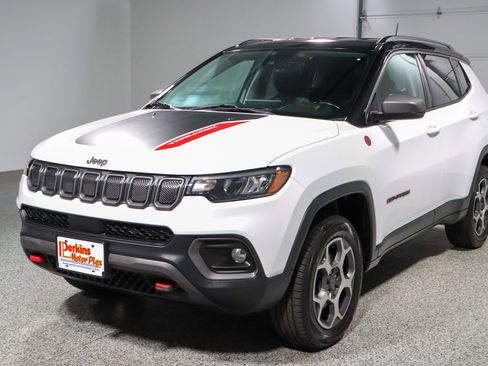 Used 2022 Jeep Compass Trailhawk w/ Trailhawk Convenience Group image 30