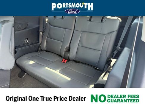 New 2025 Ford Explorer Active w/ Active Comfort Package image 8