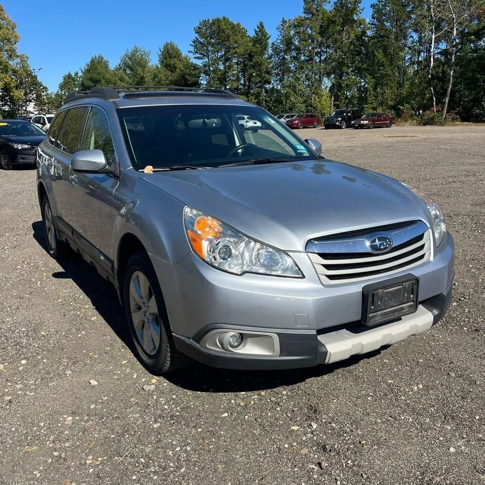 Used 2012 Subaru Outback 2.5i Limited AWD/4WD image 12