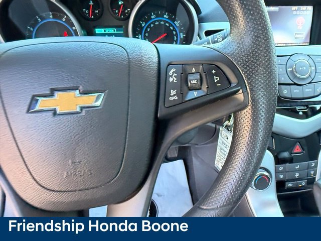 Used 2015 Chevrolet Cruze LT FWD image 21