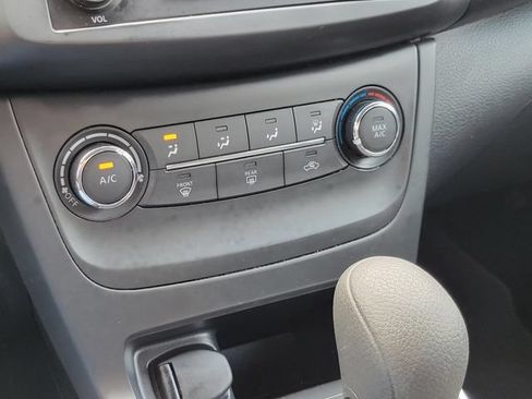 Used 2016 Nissan Sentra S FWD image 16