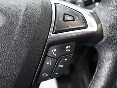 Used 2022 Ford Edge SEL w/ Convenience Package AWD/4WD image 16