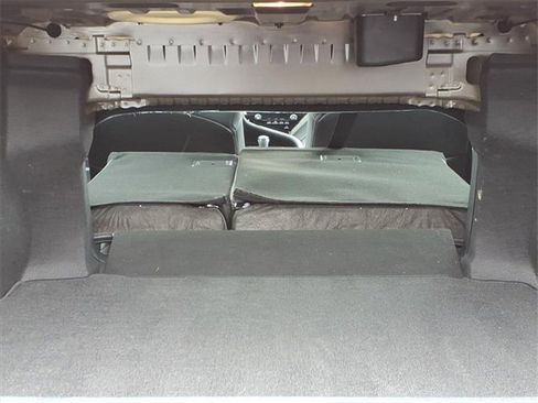 Used 2020 Toyota Camry SE image 26