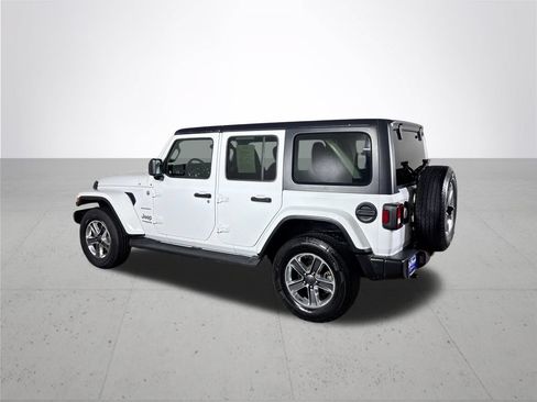 Used 2021 Jeep Wrangler Unlimited Sahara AWD/4WD image 8