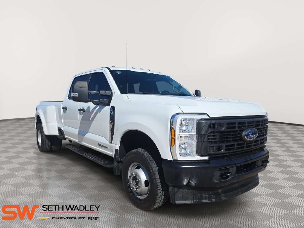 Used 2025 Ford F350 XL w/ XL Driver Assist Package AWD/4WD image 1