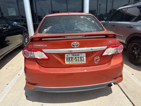 Used 2013 Toyota Corolla S Special Edition FWD image 11