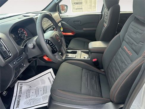 New 2026 Nissan Frontier PRO-4X w/ Pro-4x Convenience Package image 9