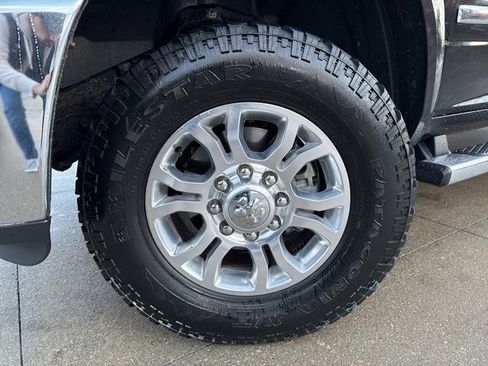 Used 2018 RAM 3500 Laramie image 49