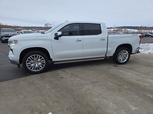 Certified 2023 Chevrolet Silverado 1500 LTZ w/ LTZ Premium Package image 4