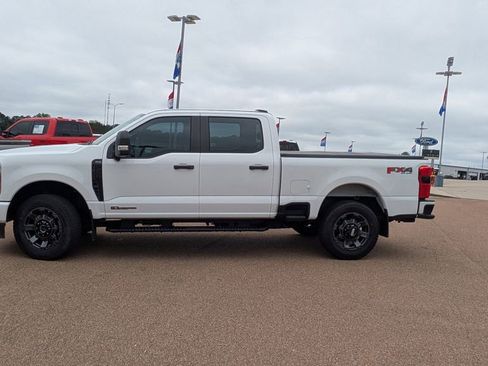 Used 2024 Ford F250 XL w/ STX Appearance Package AWD/4WD image 5