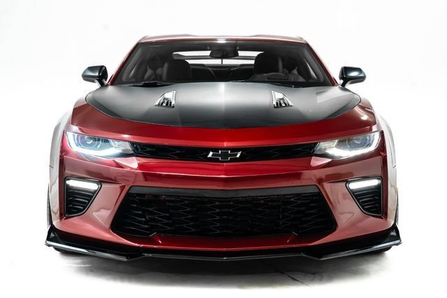 Used 2017 Chevrolet Camaro SS RWD image 8