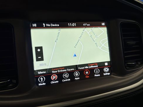 Used 2022 Dodge Charger SXT w/ Plus Group image 19