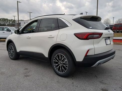 Used 2024 Ford Escape SE image 6