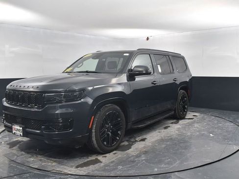 Used 2022 Jeep Wagoneer Series III image 4