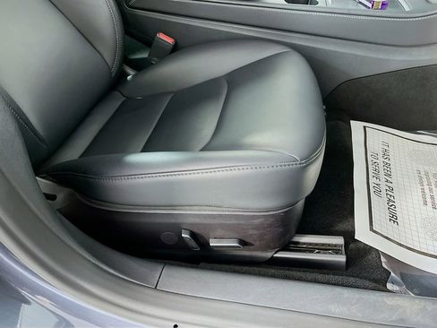 Used 2023 Tesla Model 3 Standard Range RWD image 31