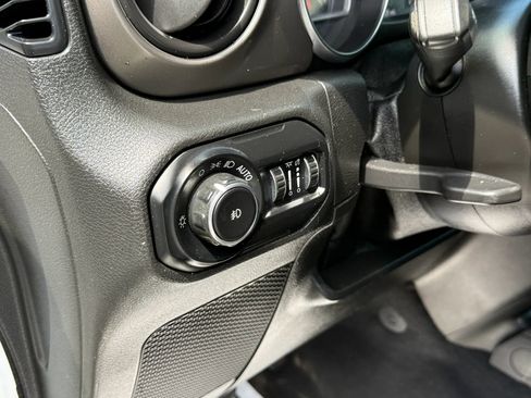 Used 2021 Jeep Wrangler Unlimited Sport AWD/4WD image 13