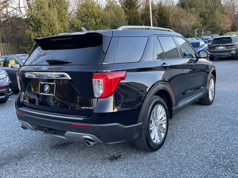 Used 2023 Ford Explorer Limited w/ Limited Technology Package image 6