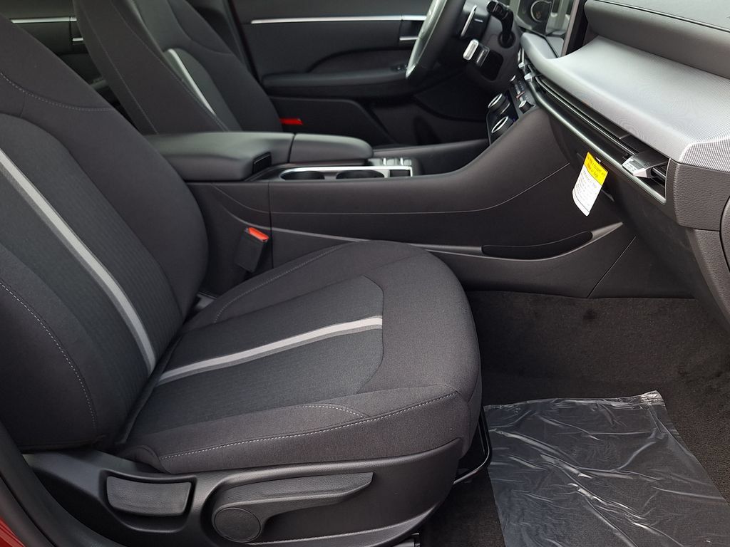 New 2026 Hyundai Sonata SEL FWD image 27