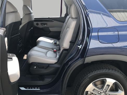Used 2025 Honda Pilot EX-L image 27