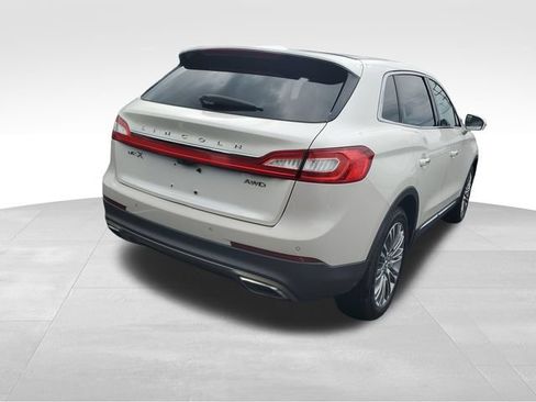 Used 2016 Lincoln MKX Reserve AWD/4WD image 4