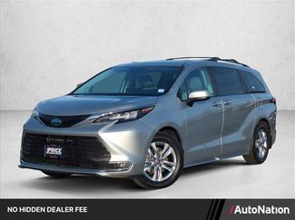 Used 2024 Toyota Sienna XLE w/ XLE Plus Package FWD video 1