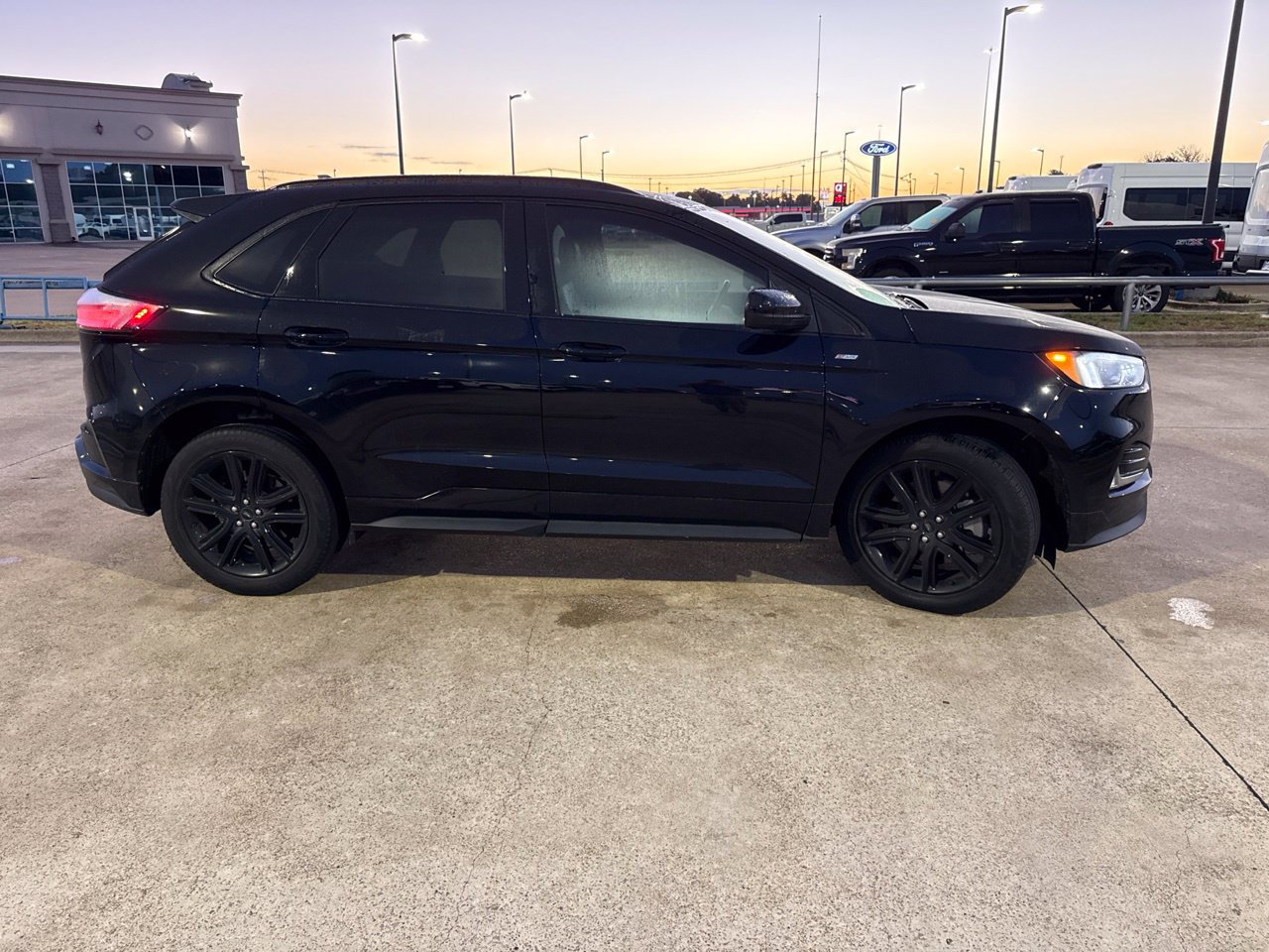 Used 2024 Ford Edge ST-Line AWD/4WD image 17
