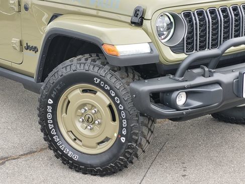 New 2026 Jeep Gladiator Willys AWD/4WD image 7