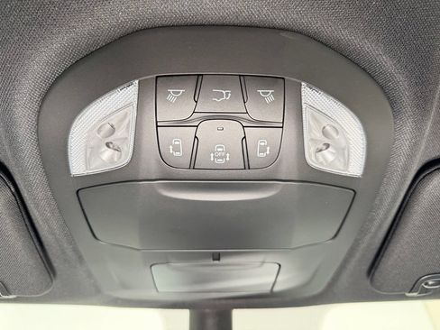 New 2027 Chrysler Pacifica Select AWD/4WD image 14